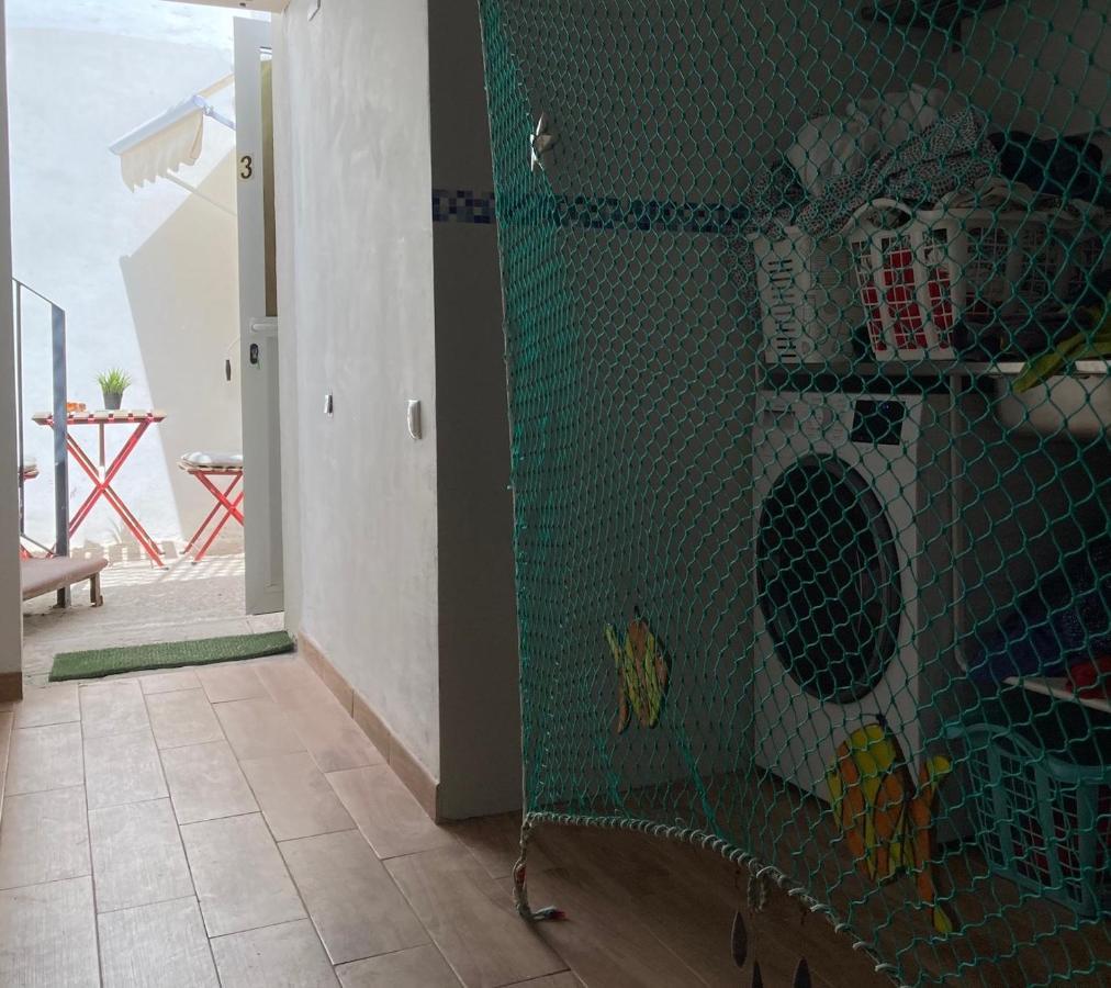 Malaguena Salerosa "Apartamento - Estudio Con Terraza" En Casa Tipica De 1 A 4 Dormitorios Málaga Exteriör bild